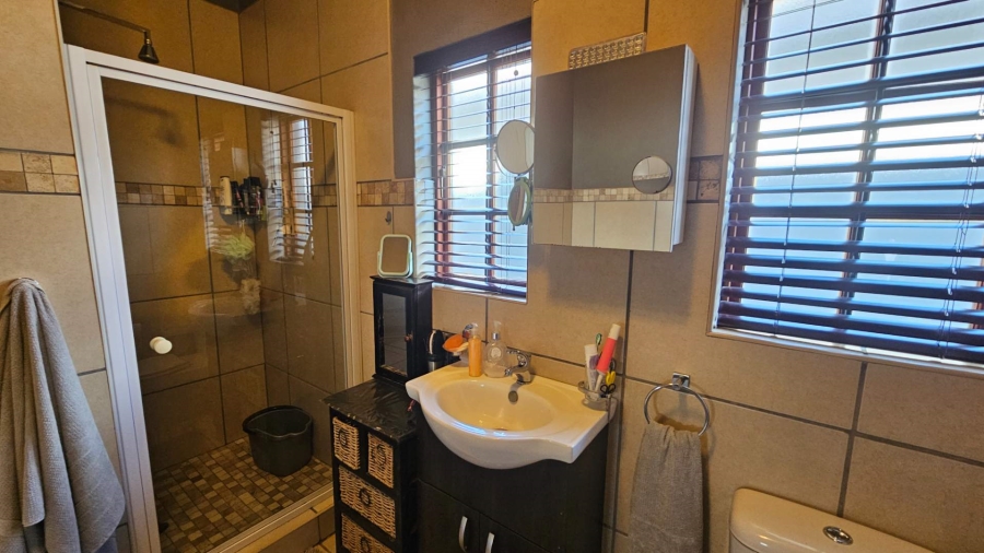 3 Bedroom Property for Sale in Meerhof North West